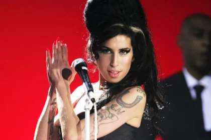 Quem vai interpretar Amy Winehouse em biografica que está à caminho?