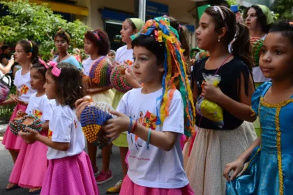 Folia sem risco: os cuidados com as crianças no período do carnaval