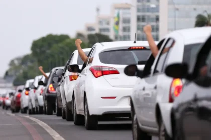 Motoristas de aplicativos não descartam manifestações, caso permaneçam sem acordo