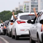 PL que regula atividade dos motoristas de aplicativos ganha mais tempo na Câmara