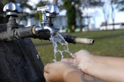 Sete a cada 10 pessoas vivem com alguma privação de serviço de saneamento no Nordeste