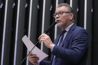 Câmara aprova uso de R$ 30 bilhões do Fundo Social para apoiar agricultores atingidos por calamidades