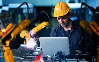 Demanda fraca e juros altos elevam preocupação da indústria no início de 2025