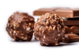 Dia Mundial do Chocolate: idosos de baixa renda são os que menos gostam e consomem o doce no Brasil