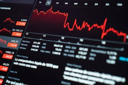Ibovespa fecha último pregão em queda