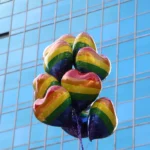 Mais de 60% dos projetos sobre pessoas trans em assembleias visam ampliar direitos