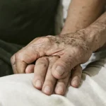 Falta de saneamento básico leva mais de 80 mil idosos à internação de no Brasil