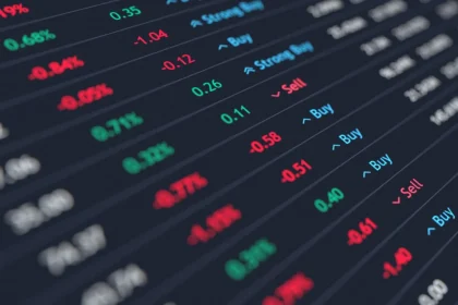 Ibovespa hoje tem queda de 1,61% e fecha acima dos 133 mil pontos