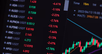 Ibovespa recua 0,10% e fecha acima dos 134 mil pontos