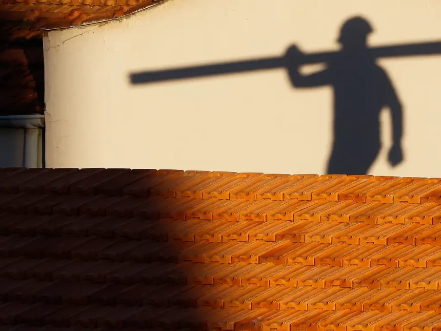 Pequena indústria enfrenta piora nas finanças pelo terceiro trimestre seguido, aponta CNI