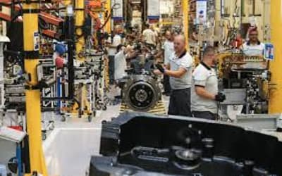 Crédito para indústria de transformação tem queda de 40% em 12 anos, aponta CNI