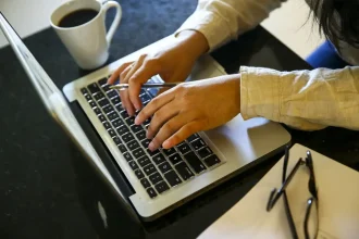Home office gera emprego e renda em municípios do interior