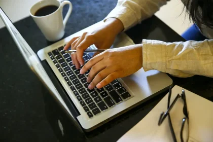 Home office gera emprego e renda em municípios do interior