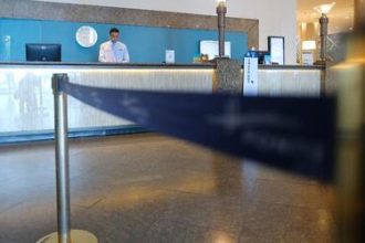 Novas regras de check-in e check-out valem para hotéis e pousadas em todo o país