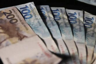 PIB cresce 0,4% no segundo trimestre, mas sinaliza forte desaceleração da economia