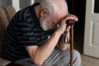 Por falta de verba, INSS suspende programa de redução de fila