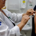 Vacina para HPV reduz em até 58% os casos de câncer do colo do útero no Brasil