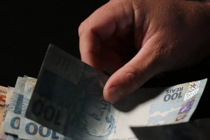 13º salário: empresas têm até 30 de novembro para pagar primeira parcela aos trabalhadores