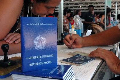 Salário e chance de crescimento são fatores prioritários para os jovens no mercado de trabalho