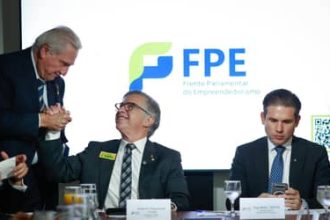 Câmara aprova urgência para atualização do Simples Nacional