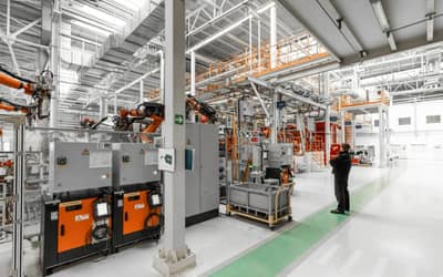 Mais da metade da indústria quer investir em 2026, diz CNI