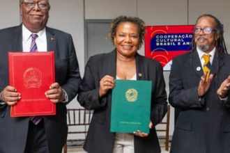 Brasil e Angola assinam acordos culturais e abrem ao público documentos históricos sobre a escravidão