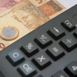 Brasil tem recorde de famílias endividadas e mais contas em atraso, revela pesquisa da CNC