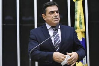 Deputado de Minas Gerais defende reajuste do Simples para preservar formalização