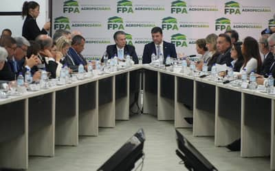 Em reunião da Frente Parlamentar de Agropecuária, ministro da André de Paula defende diálogo entre Executivo e Legislativo