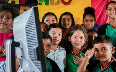 Escolas Conectadas: mais de 85% das escolas públicas do Paraná já têm acesso à internet