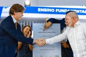 Internet de qualidade já chega para mais de 99 mil escolas públicas no Brasil