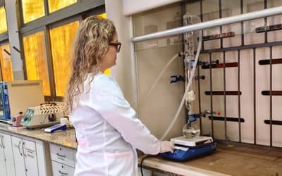 Pesquisa da UFMS desenvolve método mais eficiente e menos agressivo de quimioterapia para tratamentos oncológicos