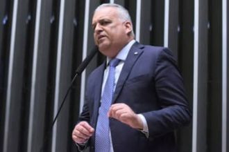 Projeto que aumenta pena para furto, roubo, receptação e latrocínio aguarda sanção presidencial