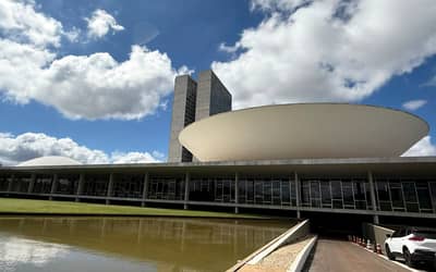 Semana entre feriados indica mês de pouca produção no Congresso Nacional