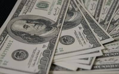 Dólar fecha em leve queda e encerra o dia cotado a R$ 5,01