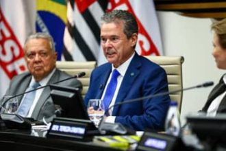 Ministro da Agricultura e Pecuária, André de Paula, debate crédito rural durante evento em São Paulo