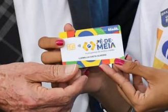 Pé-de-Meia: pagamento para nascidos em março e abril será feito nesta terça-feira (26)