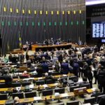 PEC do fim da escala 6×1 é “inadequada e inoportuna”, avalia CNI