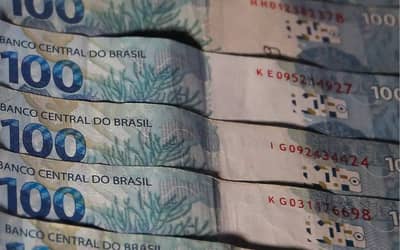 Sem compensação, nova faixa de isenção do Imposto de Renda afeta serviços essenciais, como saúde e educação, dizem especialistas