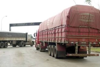 Guerra no Oriente Médio encarece transporte de mercadorias para mais da metade das indústrias, revela CNI